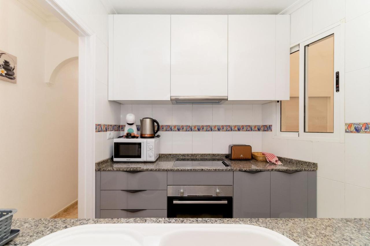 Apartamento Victoria Playa Torrevieja Exterior foto