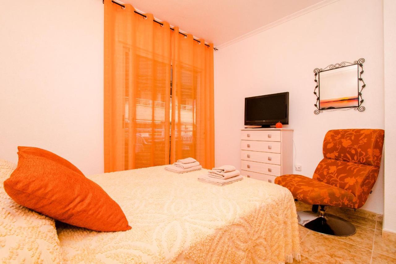 Apartamento Victoria Playa Torrevieja Exterior foto